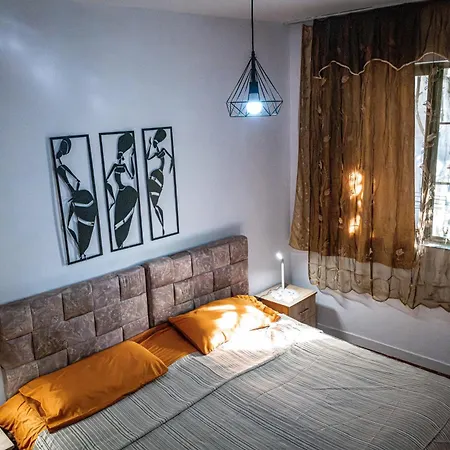 Cozy In A Apartment Tirana